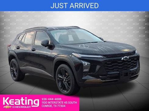 Used 2024 Chevrolet Trax ACTIV w/ Sunroof Package image 1