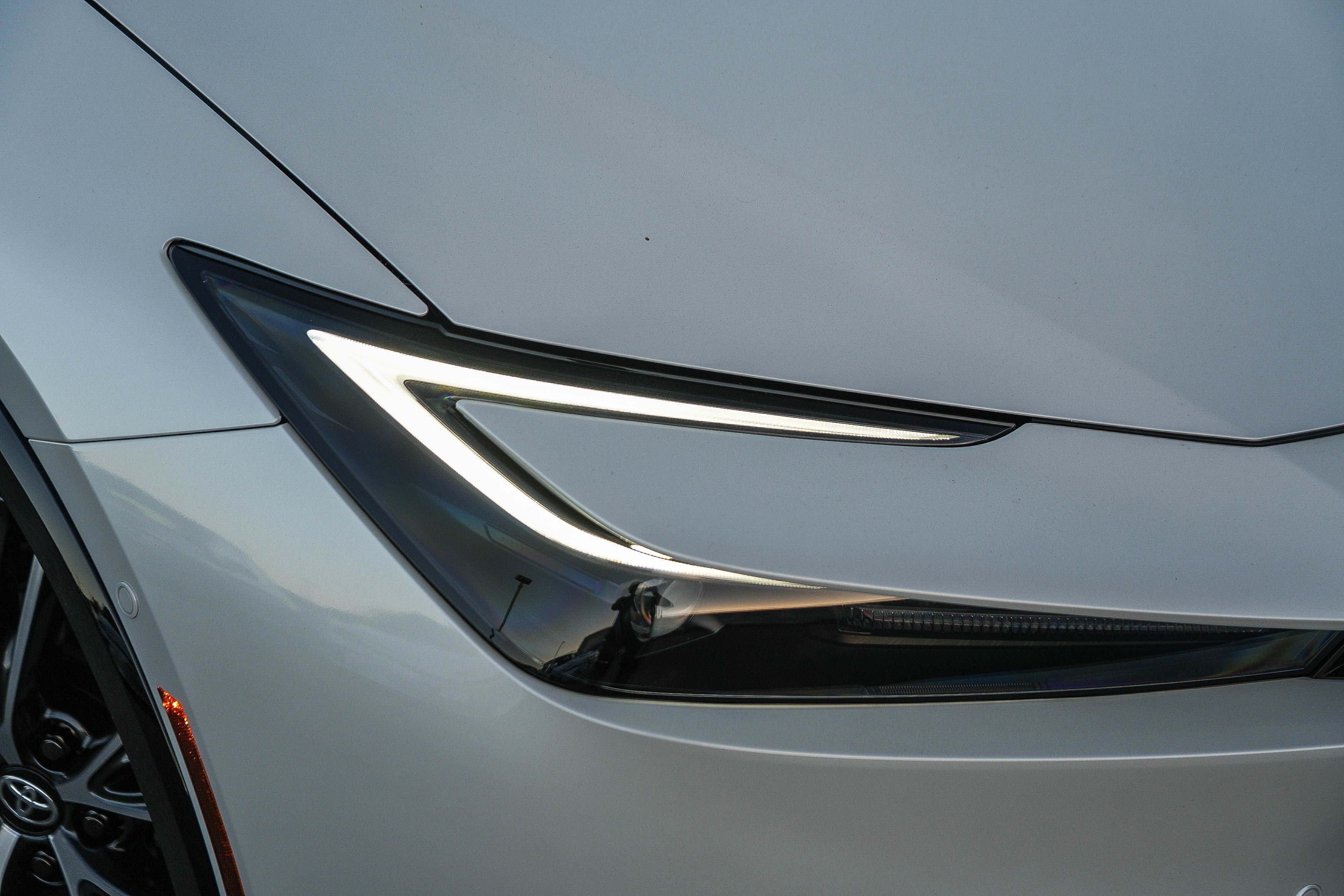 New 2027 Toyota Prius Limited w/ Limited Premium Package FWD image 2