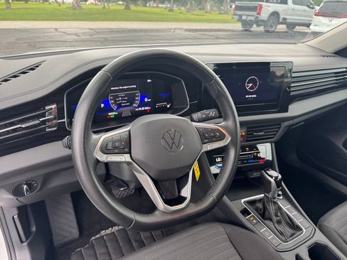 Used 2025 Volkswagen Jetta S FWD image 7