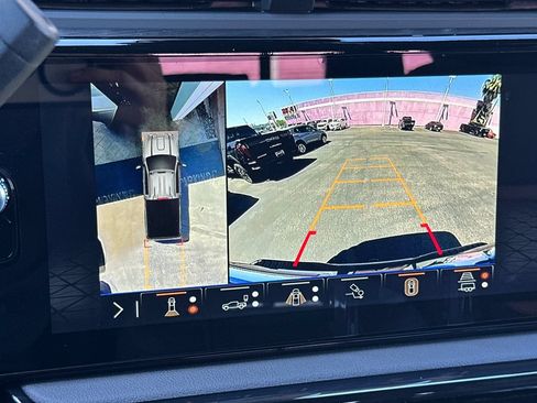 New 2026 GMC Sierra 2500 AT4 w/ AT4 Premium Plus Package AWD/4WD image 17