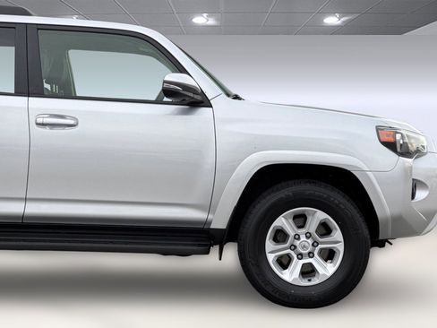 Certified 2024 Toyota 4Runner SR5 Premium image 35