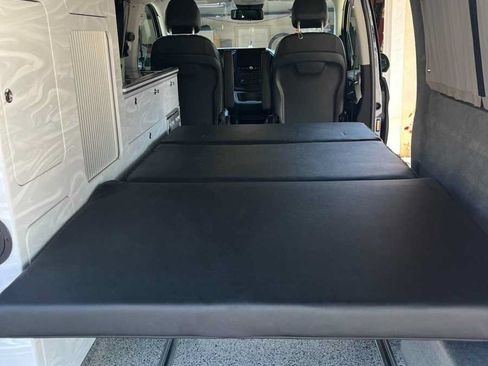 Used 2018 Mercedes-Benz Metris image 11