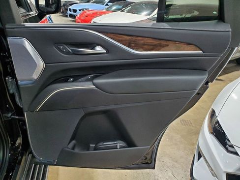 Used 2023 Cadillac Escalade Sport Platinum image 25