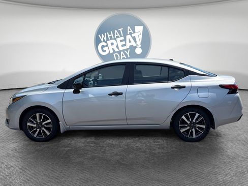 Used 2025 Nissan Versa S w/ S Plus Package FWD image 7