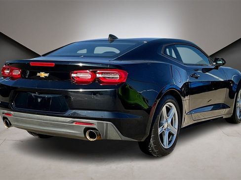 Used 2020 Chevrolet Camaro LT image 6