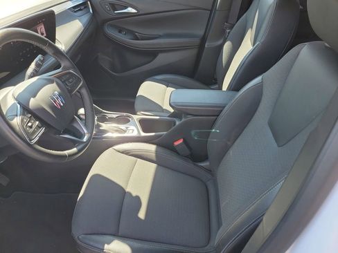 Used 2025 Buick Encore GX Preferred FWD image 18