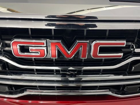 Used 2025 GMC Sierra 1500 SLT w/ SLT Premium Package image 47