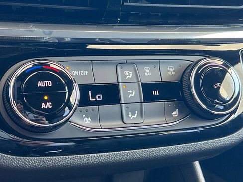 New 2026 Buick Envista Sport Touring w/ Convenience I Package FWD image 22