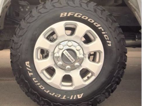 Used 2024 Ford F250 XLT w/ FX4 Off-Road Package AWD/4WD image 22