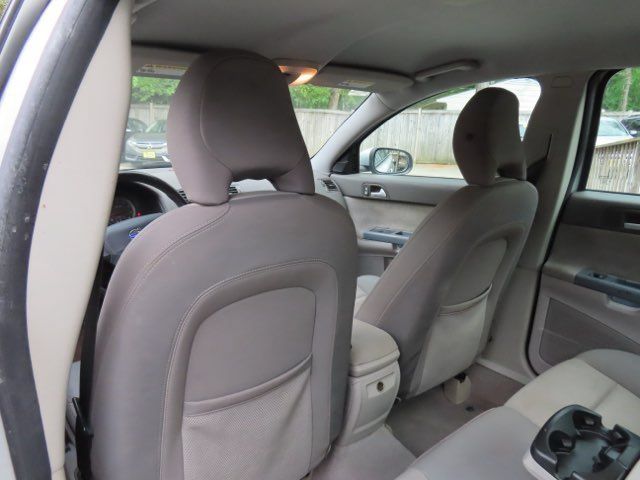 Used 2007 Volvo S40 2.4i FWD image 13