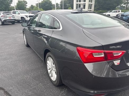 Used 2016 Chevrolet Malibu LT FWD image 9