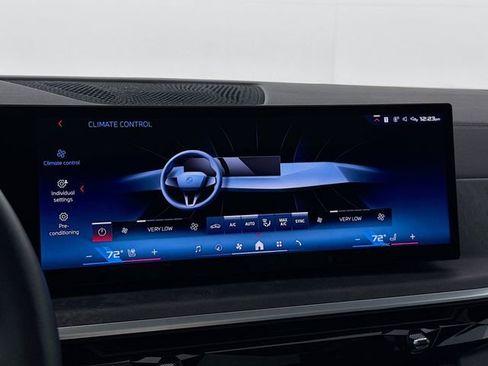 Used 2024 BMW X5 M60i w/ Climate Comfort Package image 17