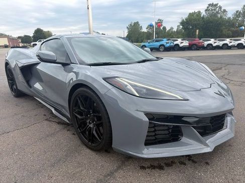 Used 2025 Chevrolet Corvette Z06 w/ Battery Protection Package RWD image 3