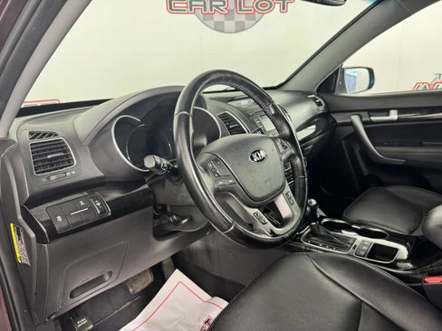 Used 2014 Kia Sorento EX AWD/4WD image 10