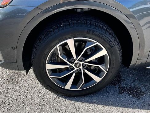 Certified 2023 Audi Q5 2.0T Prestige w/ Prestige Package AWD/4WD image 13