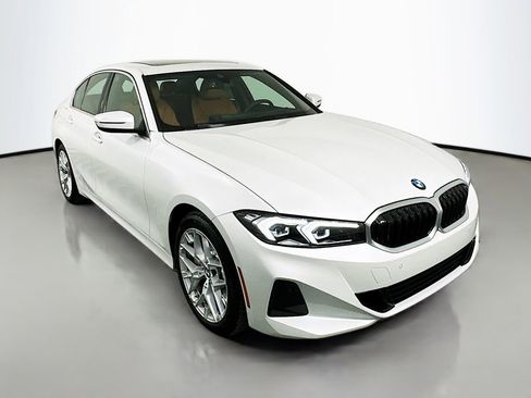 Used 2025 BMW 330i Sedan w/ Premium Package image 3