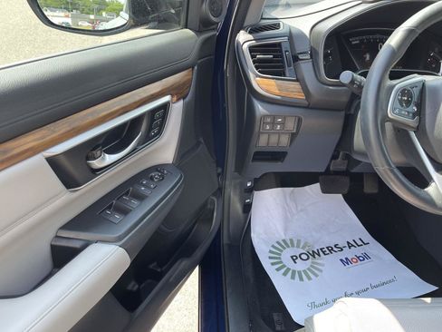 Used 2020 Honda CR-V Touring image 2