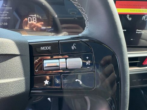 New 2026 Kia Sorento S w/ S Panoramic Sunroof Package image 38