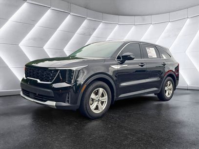 Used 2025 Kia Sorento LX