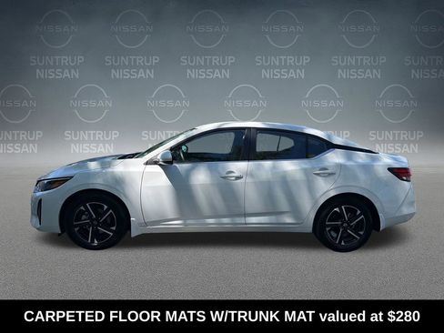 Used 2025 Nissan Sentra SV w/ Trunk Package FWD image 2