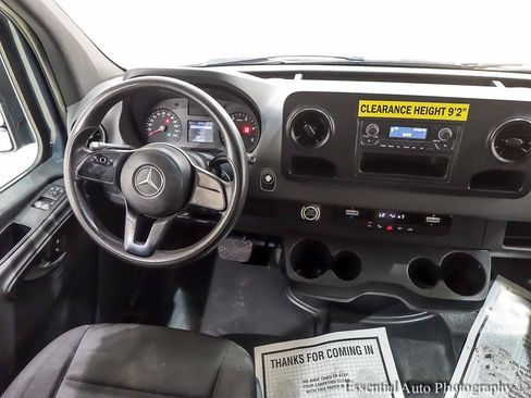 Used 2019 Mercedes-Benz Sprinter 170 image 9