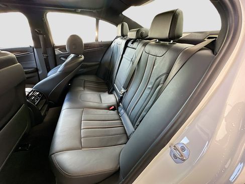 Used 2018 BMW 540i image 25