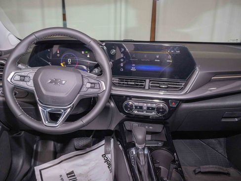 New 2026 Chevrolet Trax ACTIV w/ Driver Confidence Package FWD image 13
