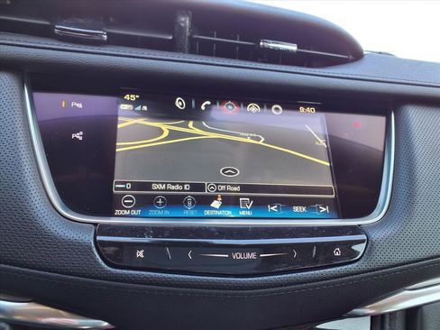 Used 2019 Cadillac XT5 Premium Luxury w/ Driver Assist Package image 5