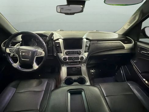 Used 2018 GMC Yukon SLT w/ Open Road Package AWD/4WD image 9