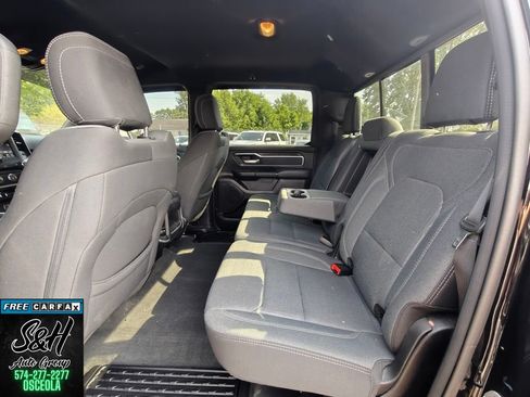 Used 2021 RAM 1500 Big Horn AWD/4WD image 18