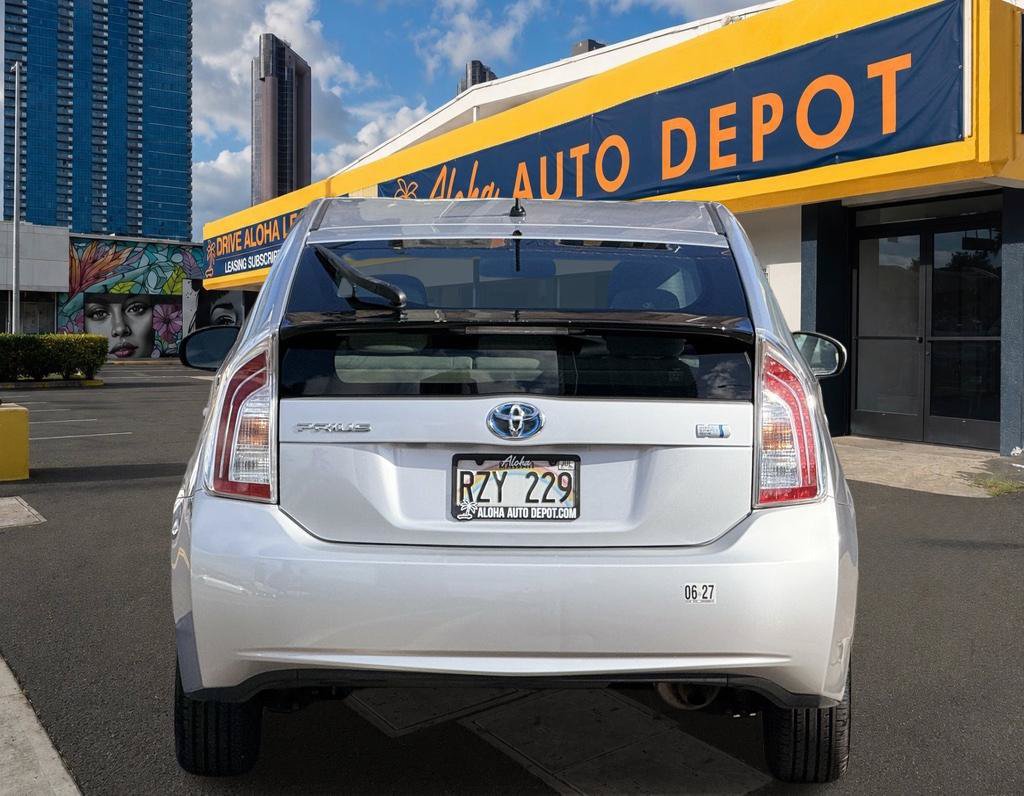 Used 2013 Toyota Prius Two FWD image 4