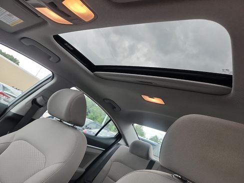 Used 2019 Hyundai Elantra Value Edition FWD image 22
