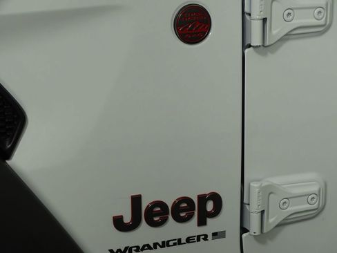 Used 2024 Jeep Wrangler Unlimited Rubicon image 41