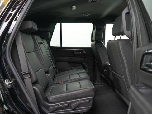 Used 2025 Chevrolet Tahoe LT AWD/4WD image 12