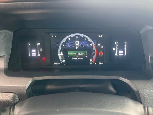 Used 2025 Toyota 4Runner SR5 AWD/4WD image 21