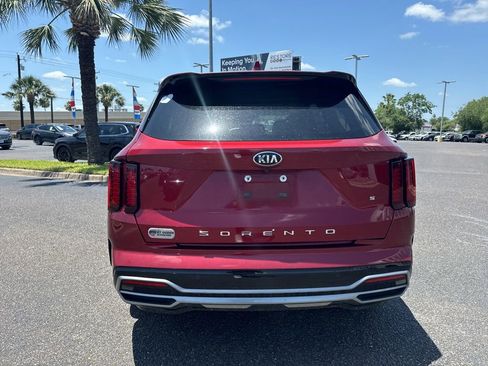 Used 2021 Kia Sorento S FWD image 4