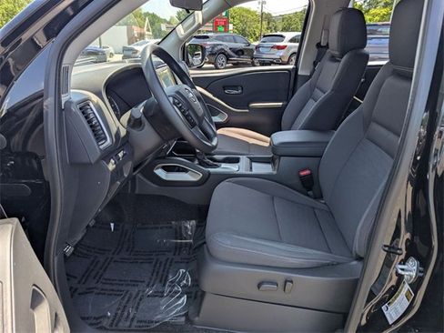 Used 2022 Nissan Frontier SV w/ Technology Package image 8