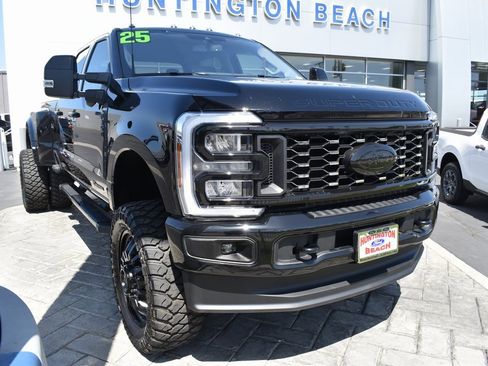 Used 2025 Ford F350 Lariat image 37
