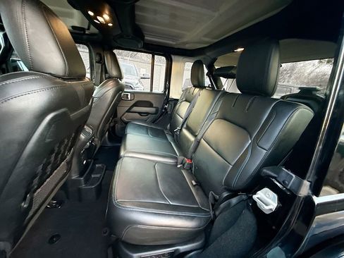 Used 2022 Jeep Wrangler Unlimited Rubicon 4xe w/ Cold Weather Group image 27