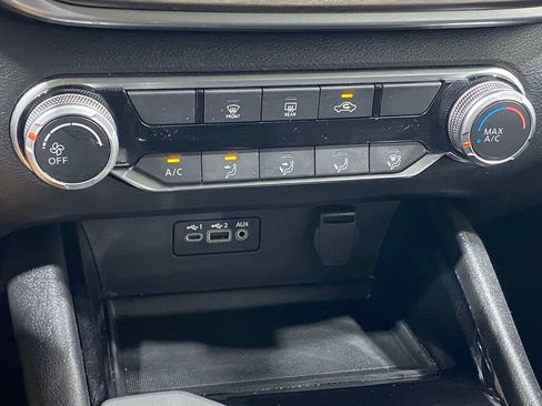 Used 2024 Nissan Altima 2.5 SV FWD image 30