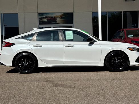 Used 2023 Honda Civic Sport image 8
