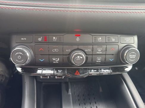 Used 2025 Dodge Durango R/T image 23