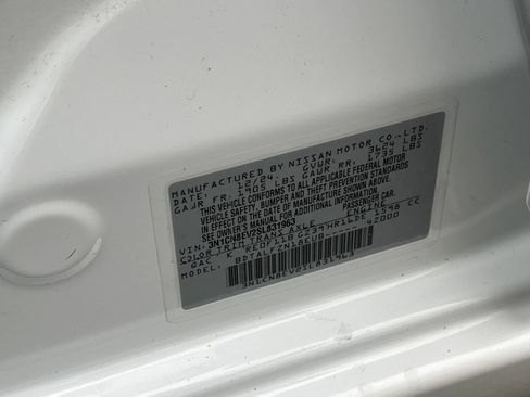 Used 2025 Nissan Versa SV FWD image 28