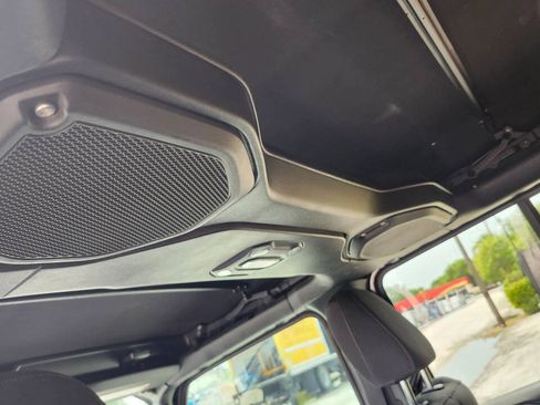 Used 2020 Jeep Wrangler Unlimited Sport S AWD/4WD image 24
