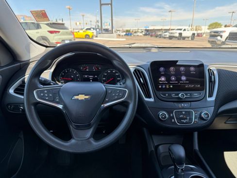 Used 2024 Chevrolet Malibu LS FWD image 16