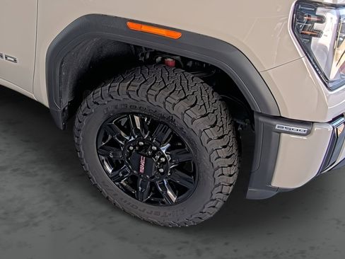 Used 2026 GMC Sierra 2500 AT4 w/ AT4 Premium Plus Package AWD/4WD image 16