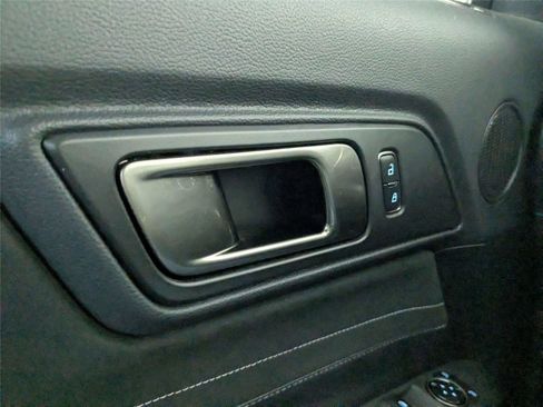 Used 2017 Ford Mustang Shelby GT350 RWD image 16