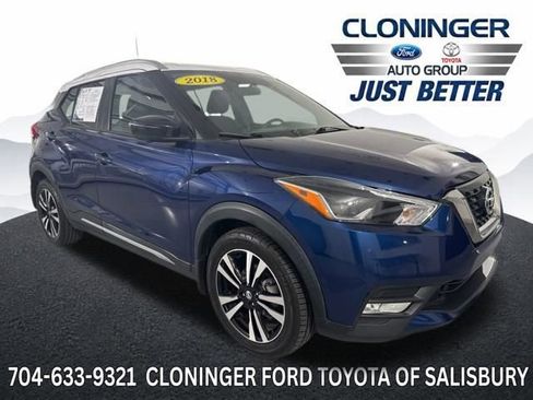 Used 2018 Nissan Kicks SR FWD image 1
