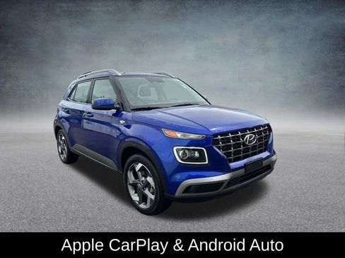 Used 2025 Hyundai Venue Limited FWD image 8