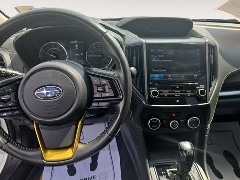 Used 2022 Subaru Crosstrek 2.5i Sport w/ Moonroof Package AWD/4WD image 10
